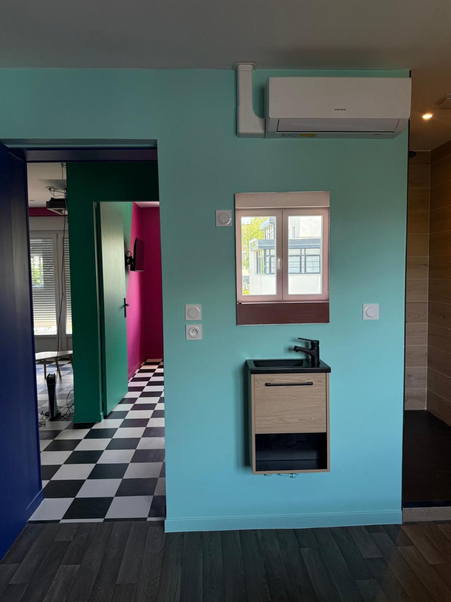 Capsule Retour Vers Le Futur Maubeuge Exterior foto