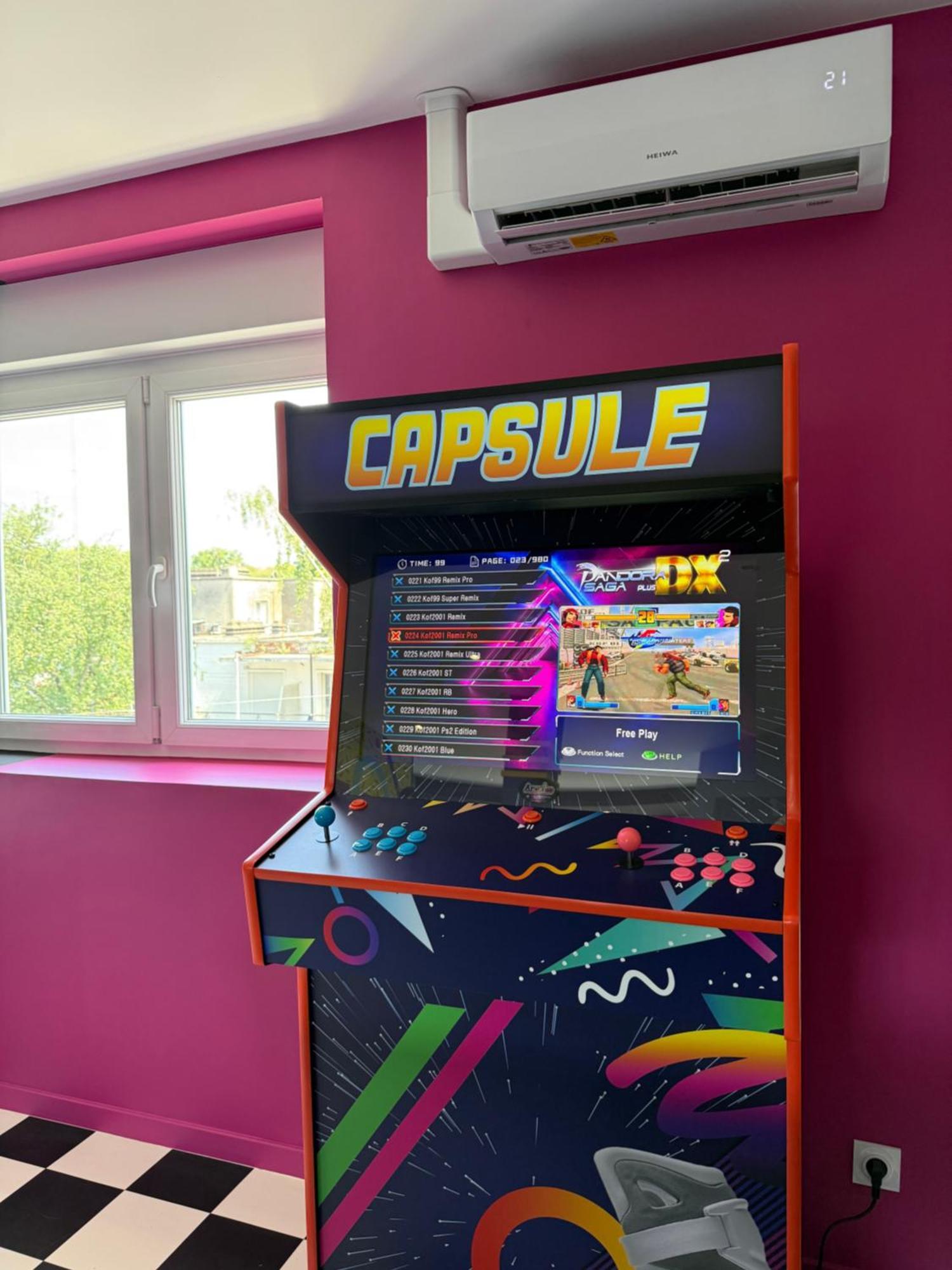 Capsule Retour Vers Le Futur Maubeuge Exterior foto